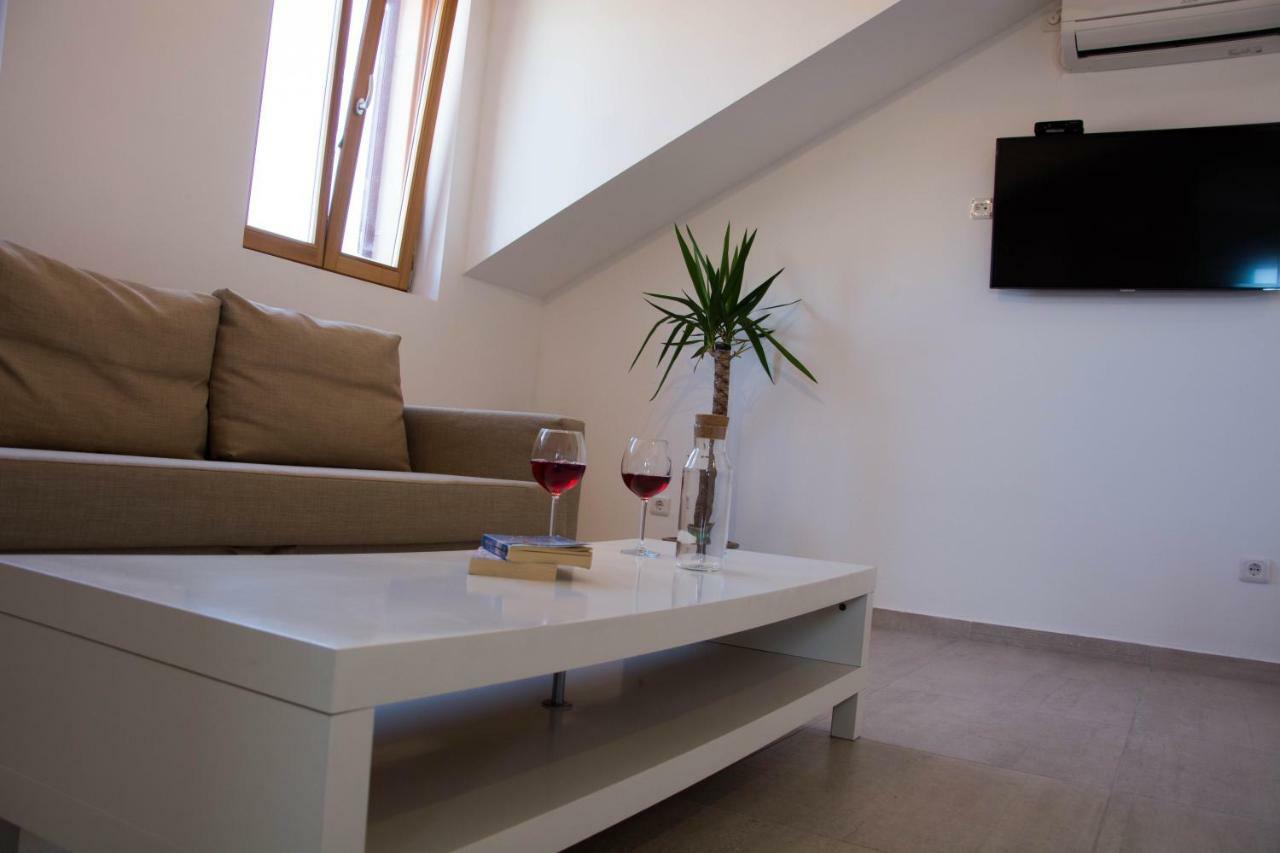 Buga Apartment In Center Of Mali Lošinj Екстериор снимка