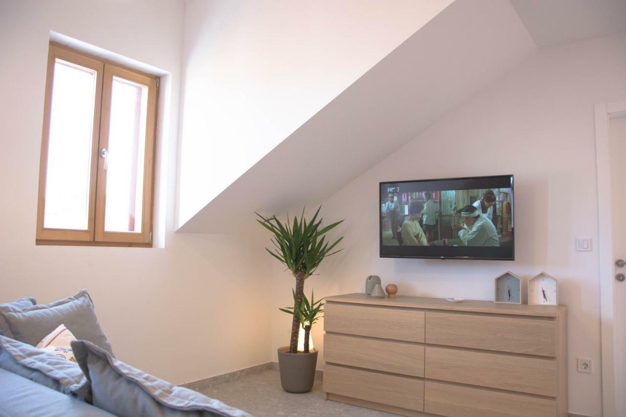 Buga Apartment In Center Of Mali Lošinj Екстериор снимка